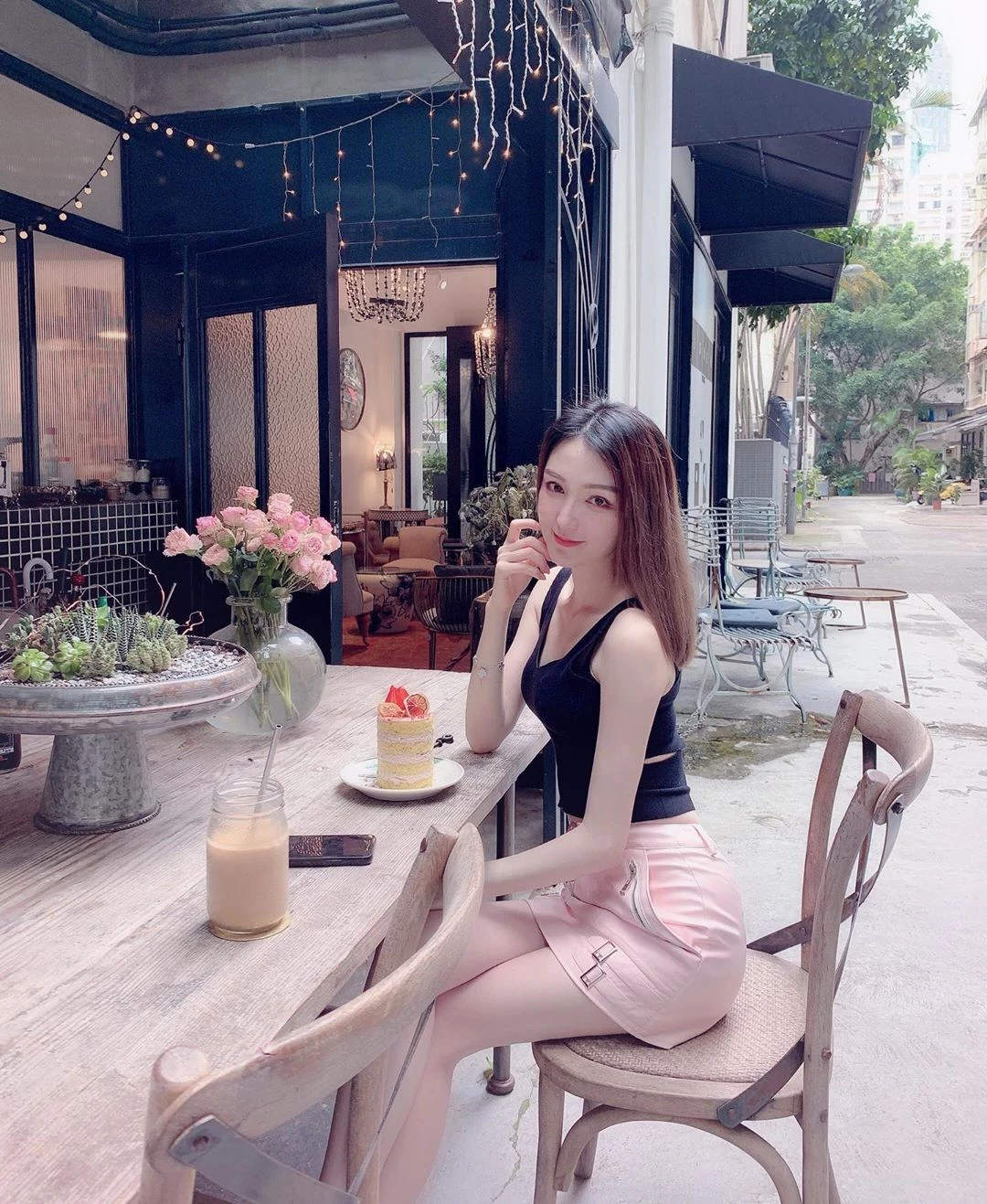 4144102.webp