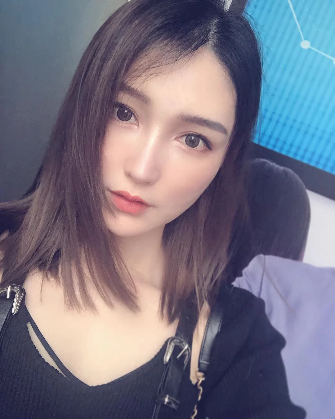 4144105.webp