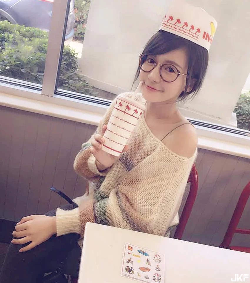 16866005.webp