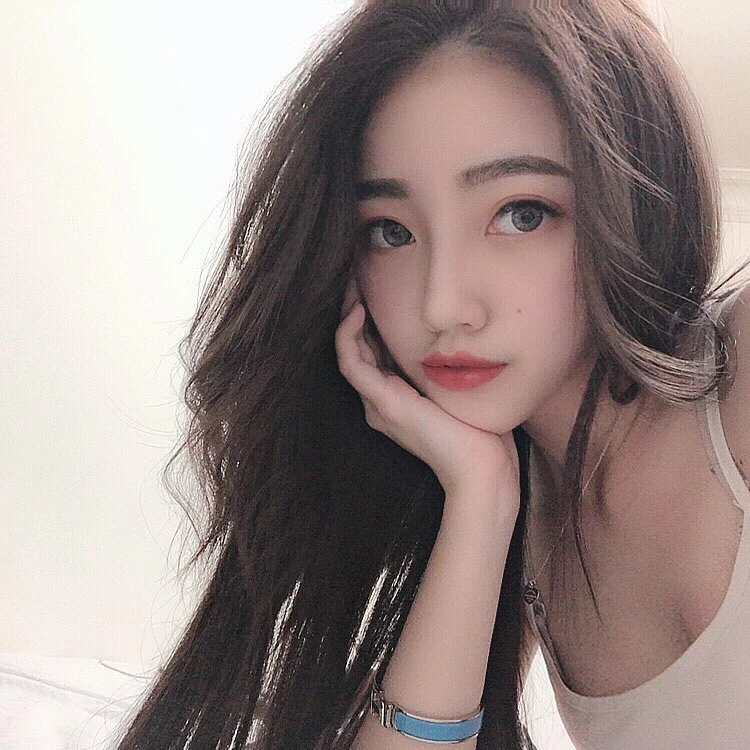 1720728.webp