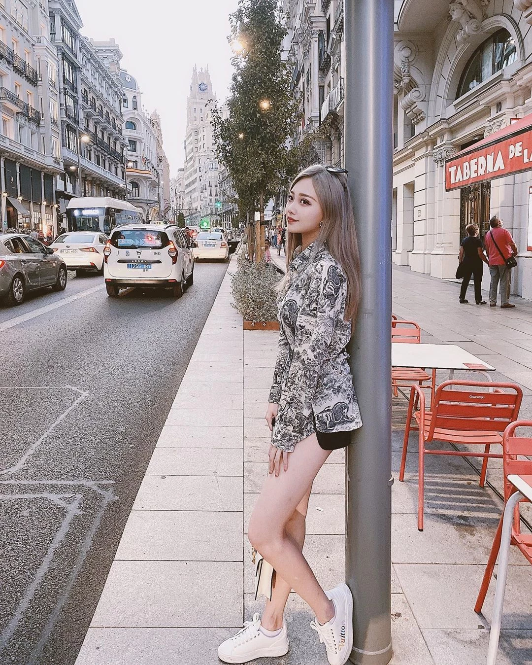 4111619.webp