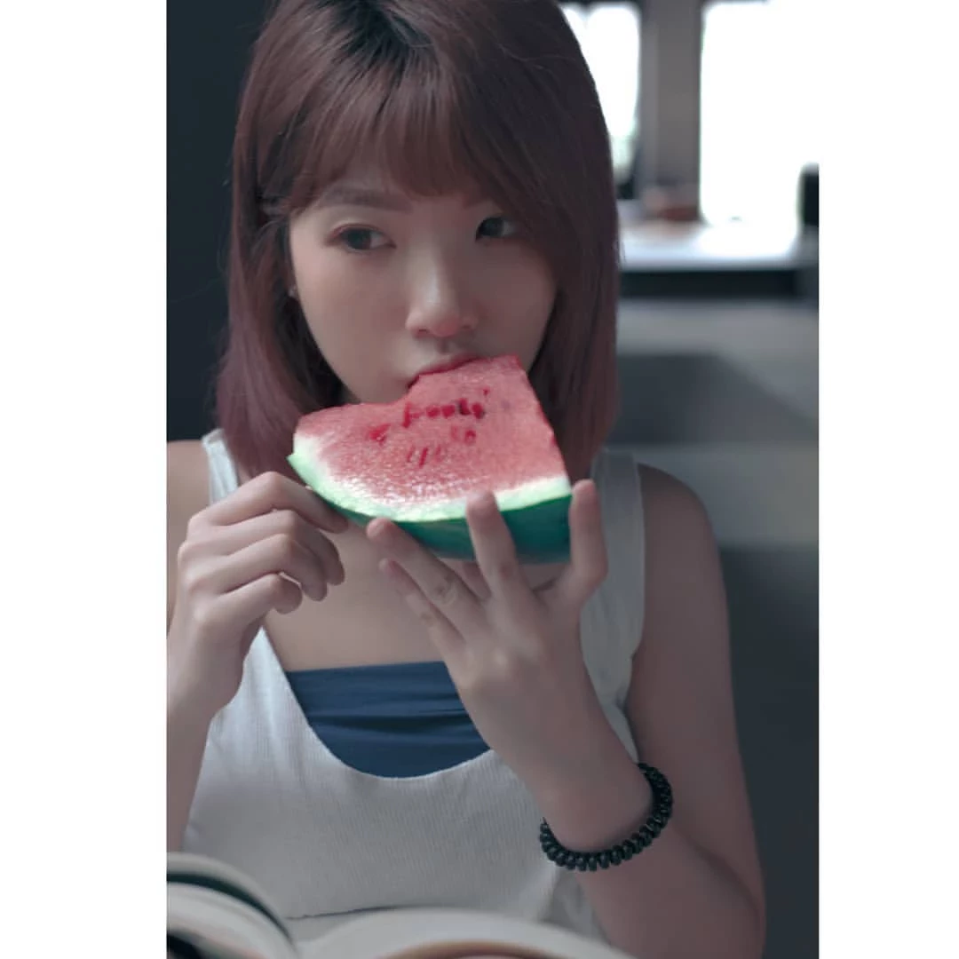 4178940.webp