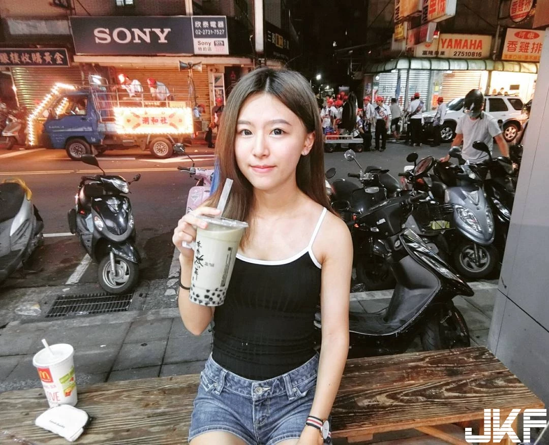 16818592.webp