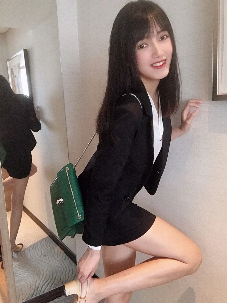 1716788.webp