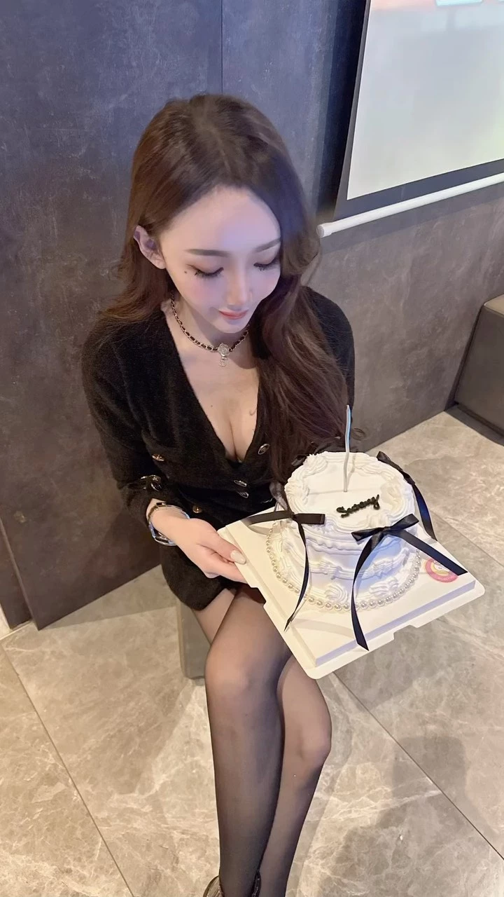 31912570.webp