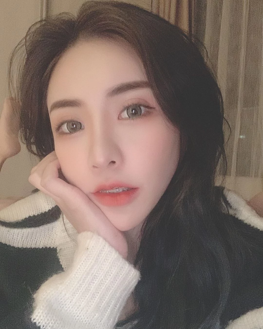 1720683.webp