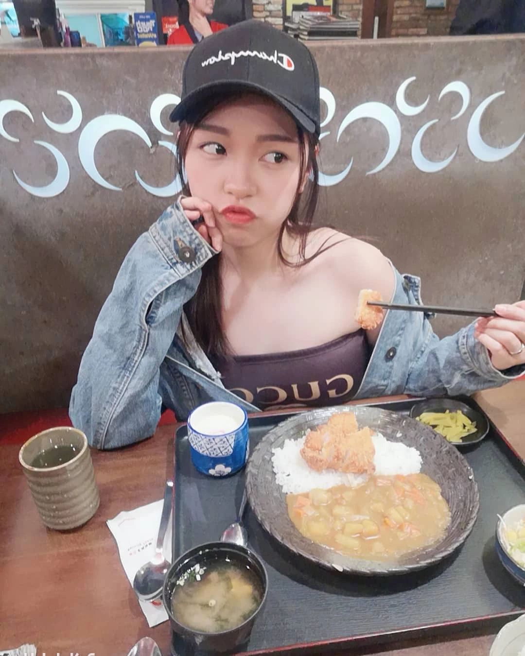 4111625.webp