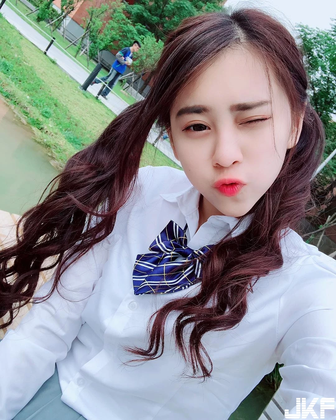 4617692.webp