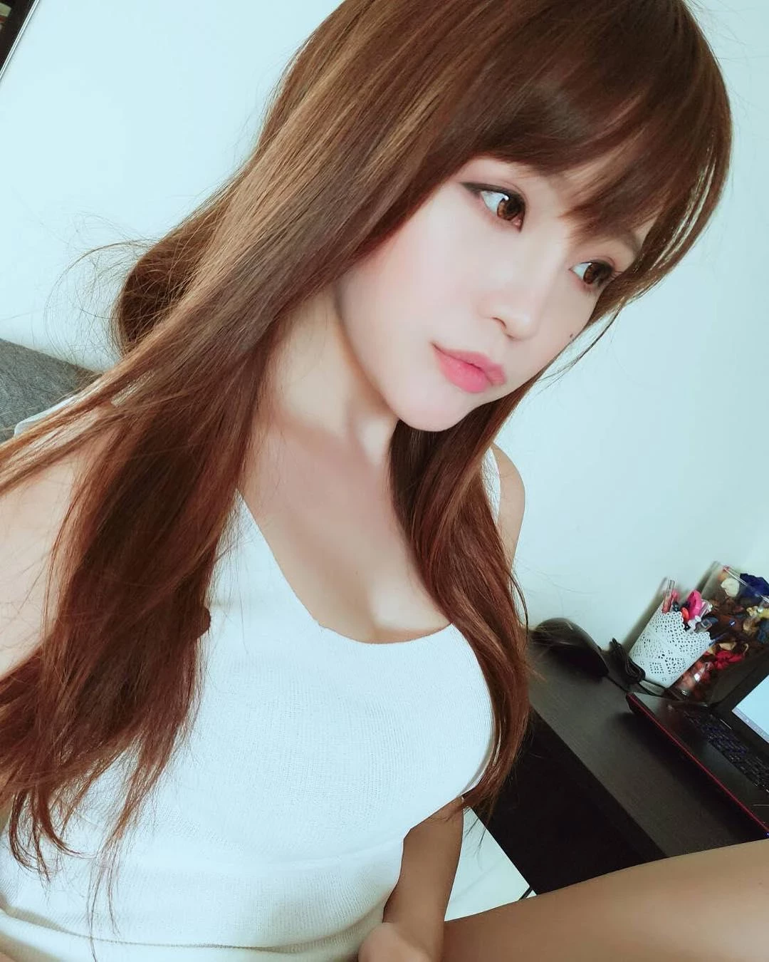 4266612.webp