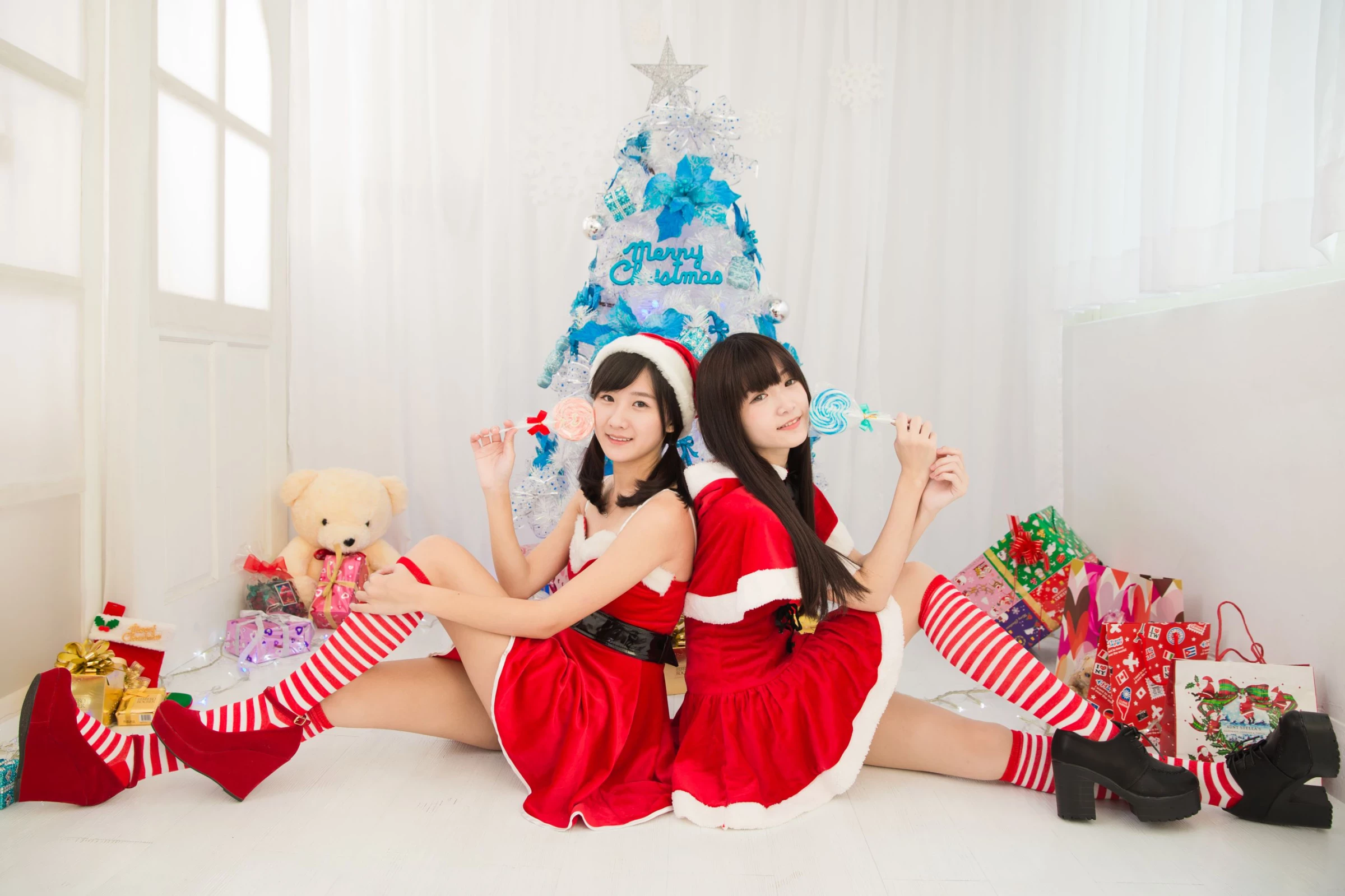 30744363.webp