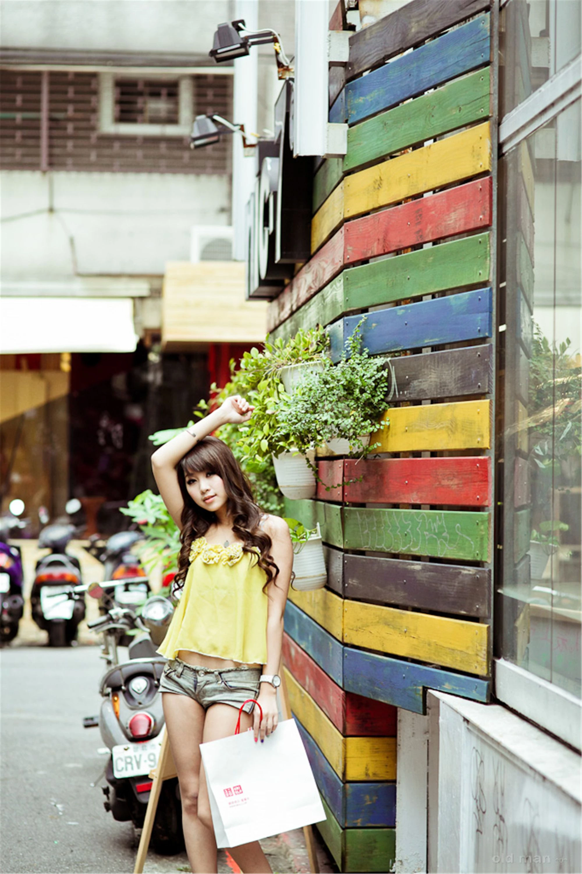 30742521.webp
