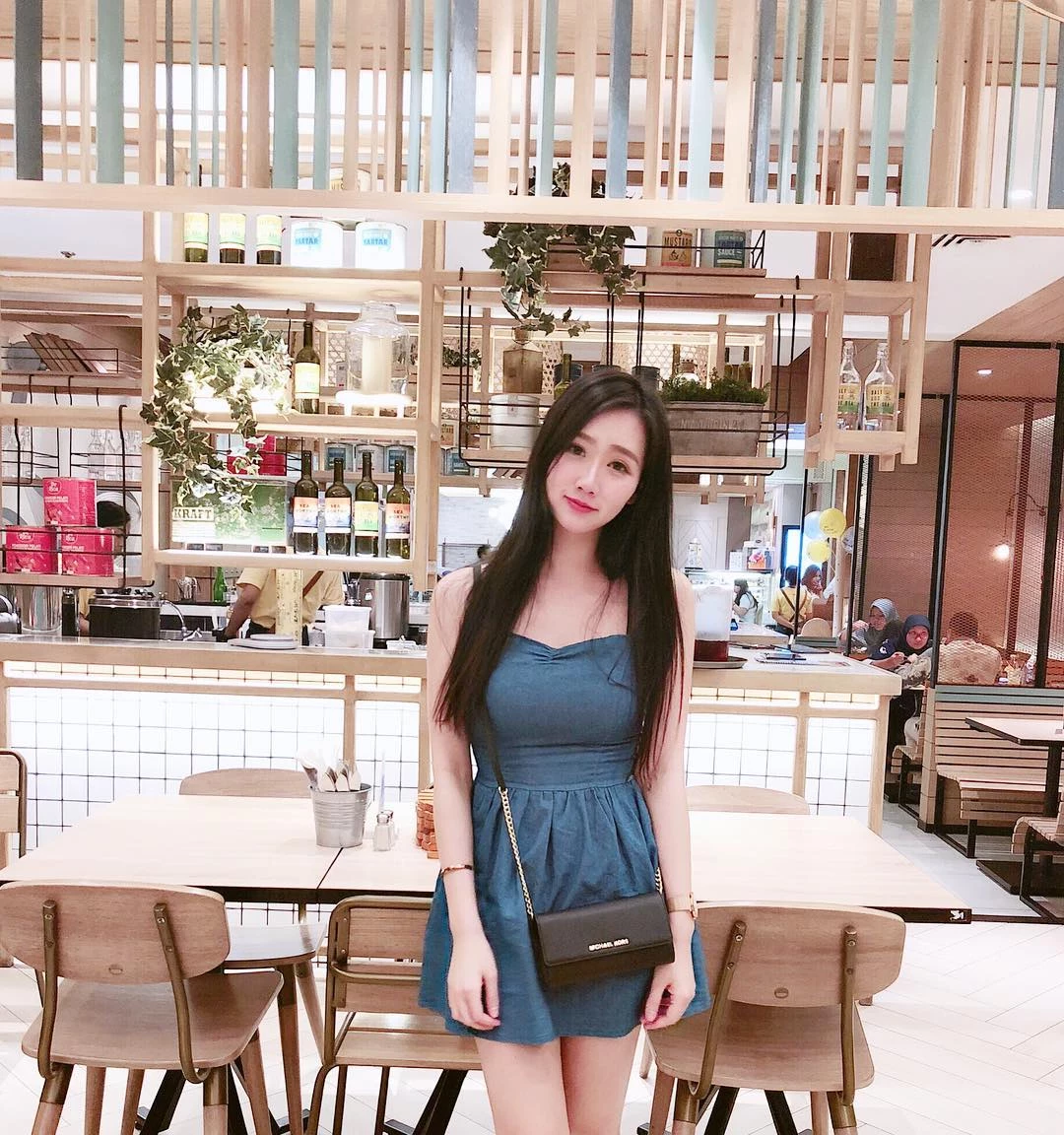 4144082.webp