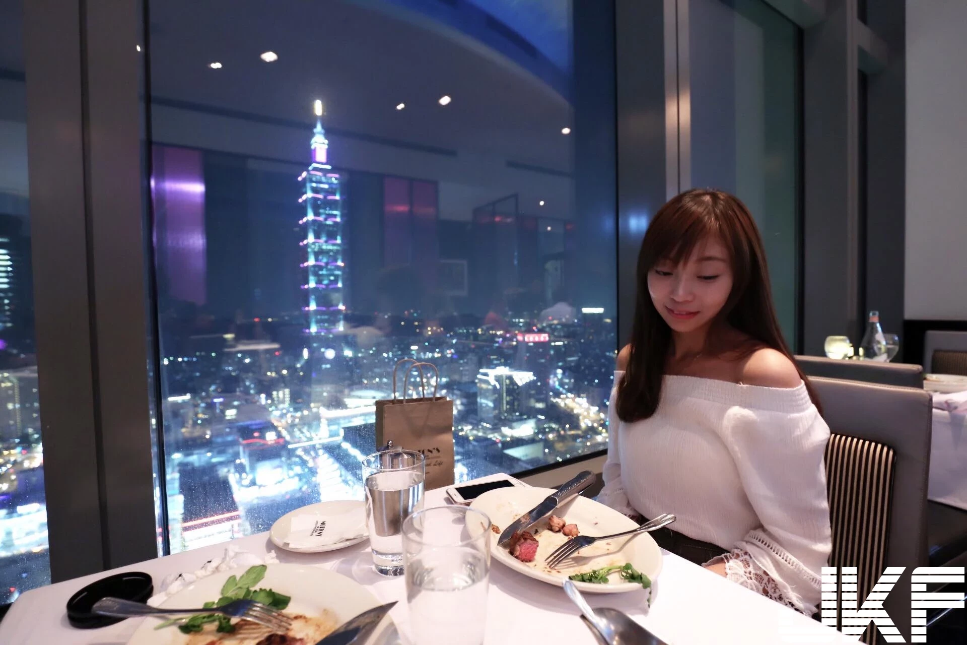 16836818.webp