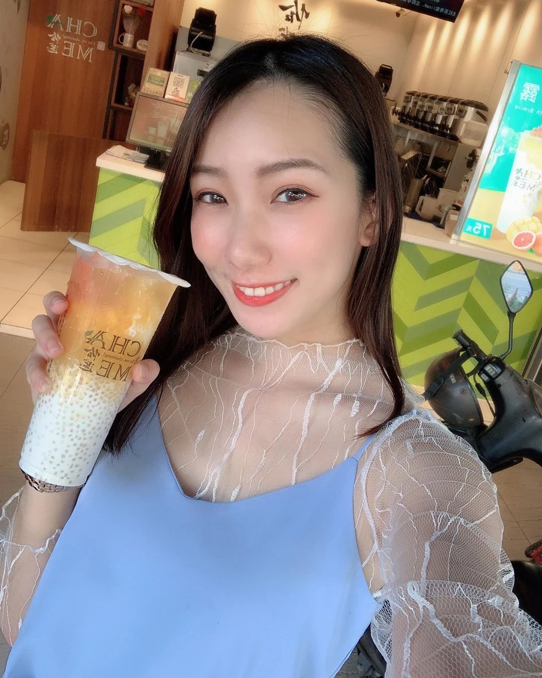 1729949.webp