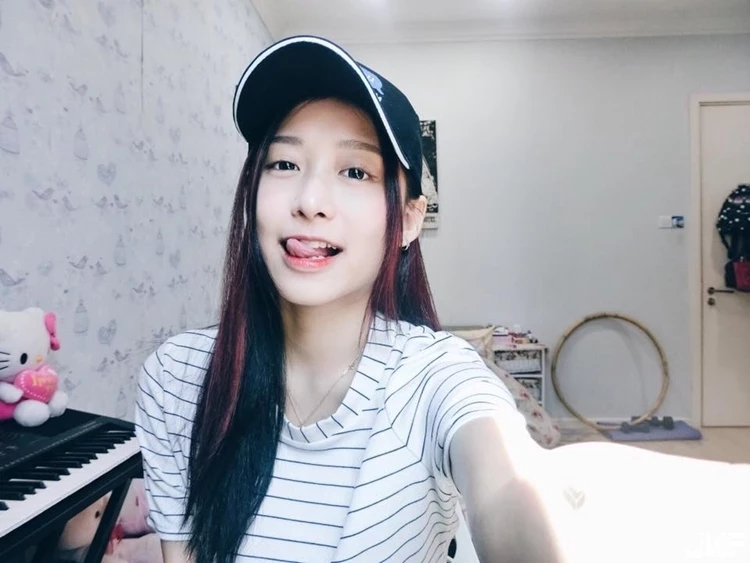 16890308.webp