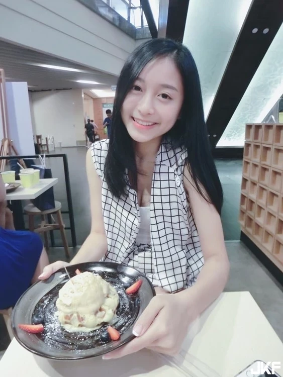 16890320.webp