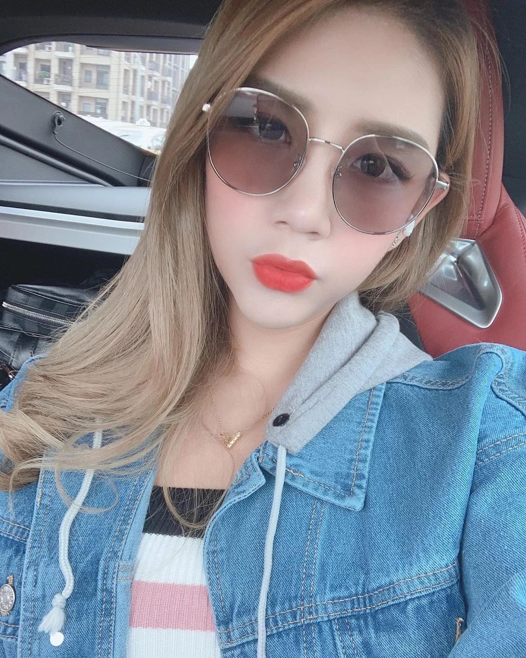 1729806.webp