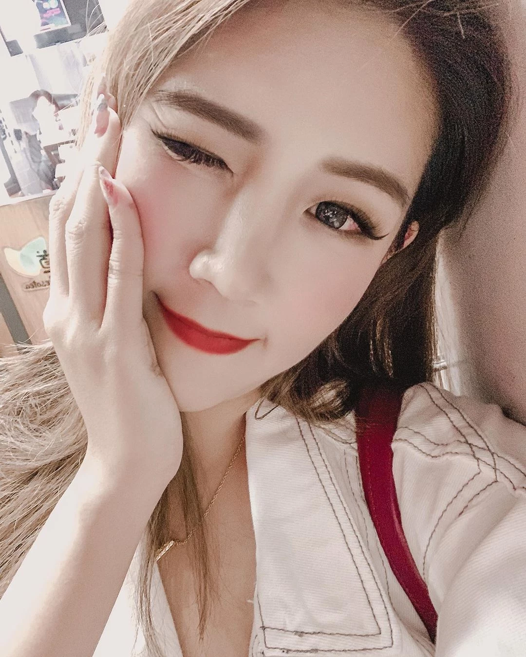 1729808.webp