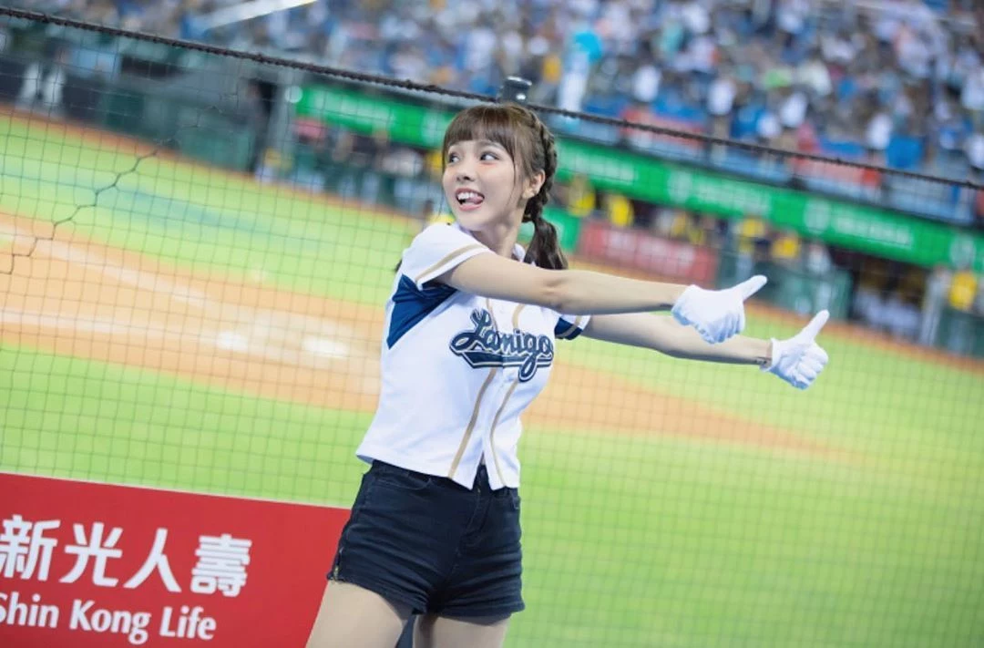 1765902.webp