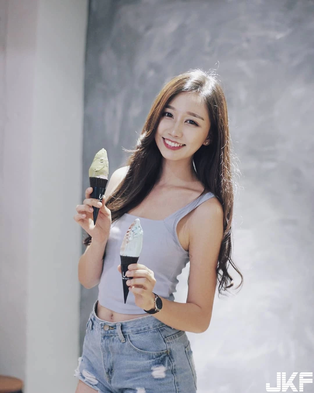 4703909.webp