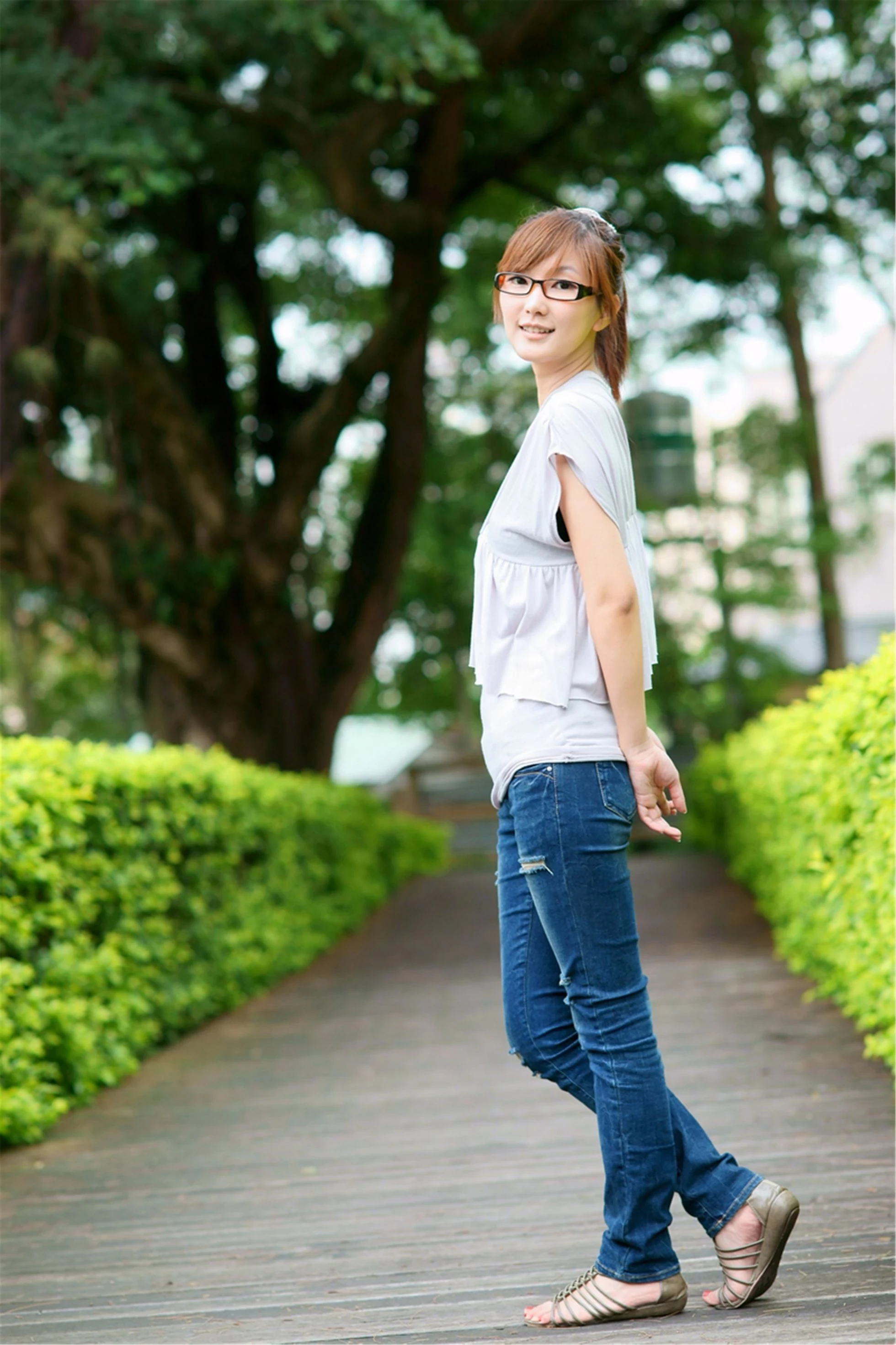 30743654.webp