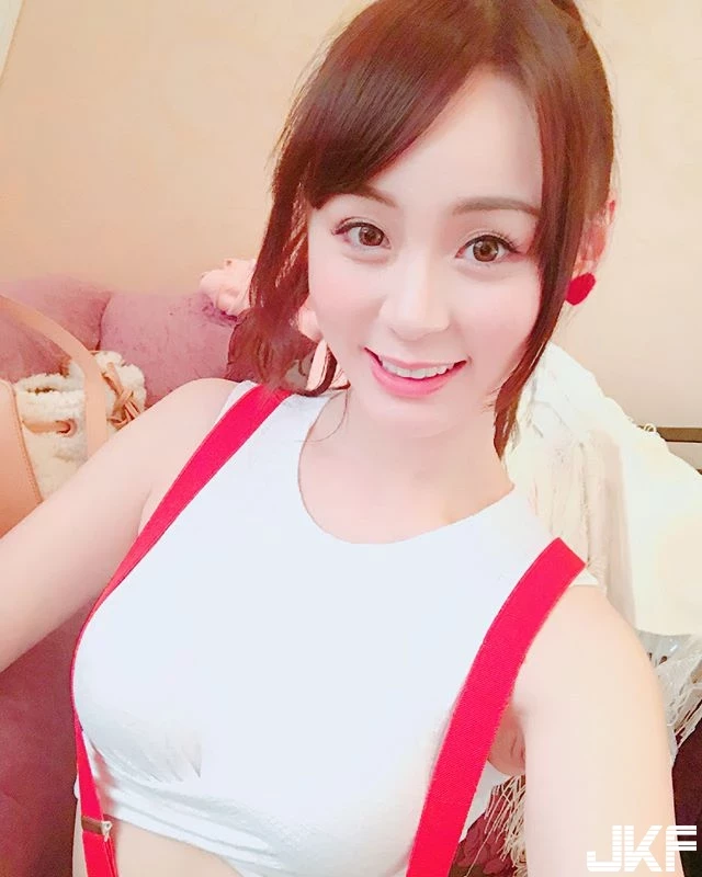 4793429.webp