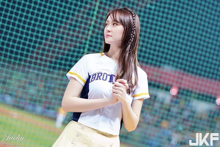 4793433.webp