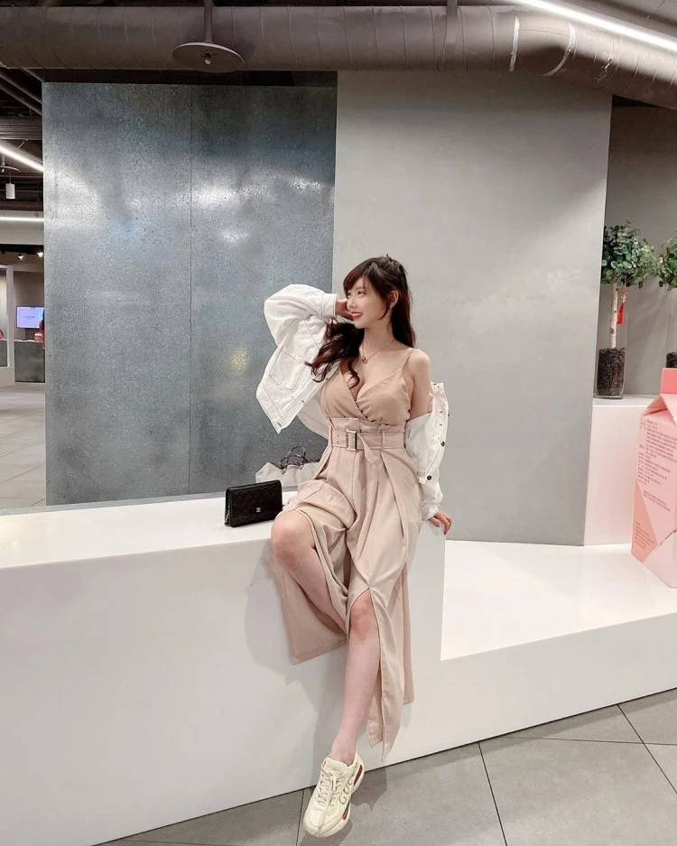 1736529.webp