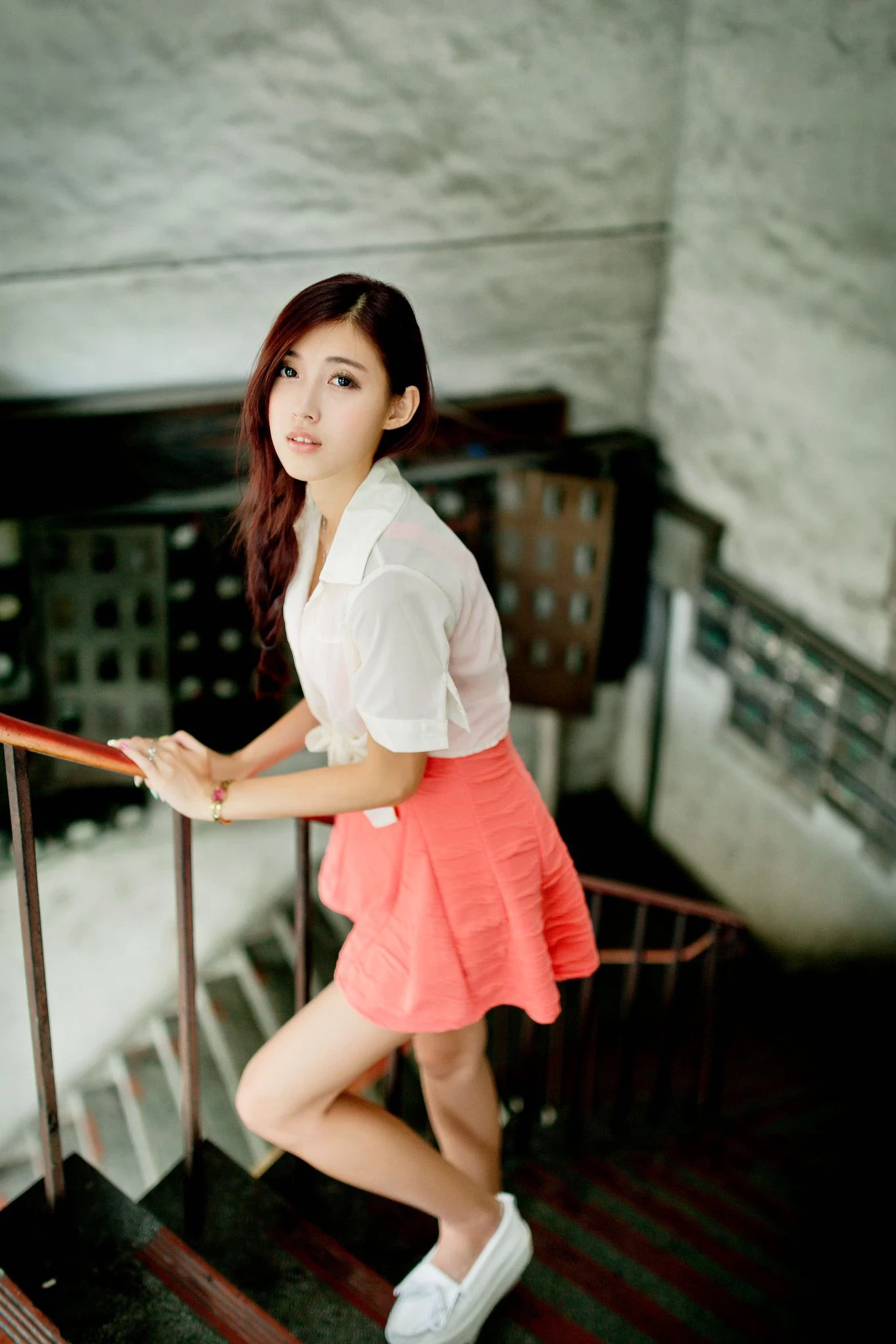 30742012.webp