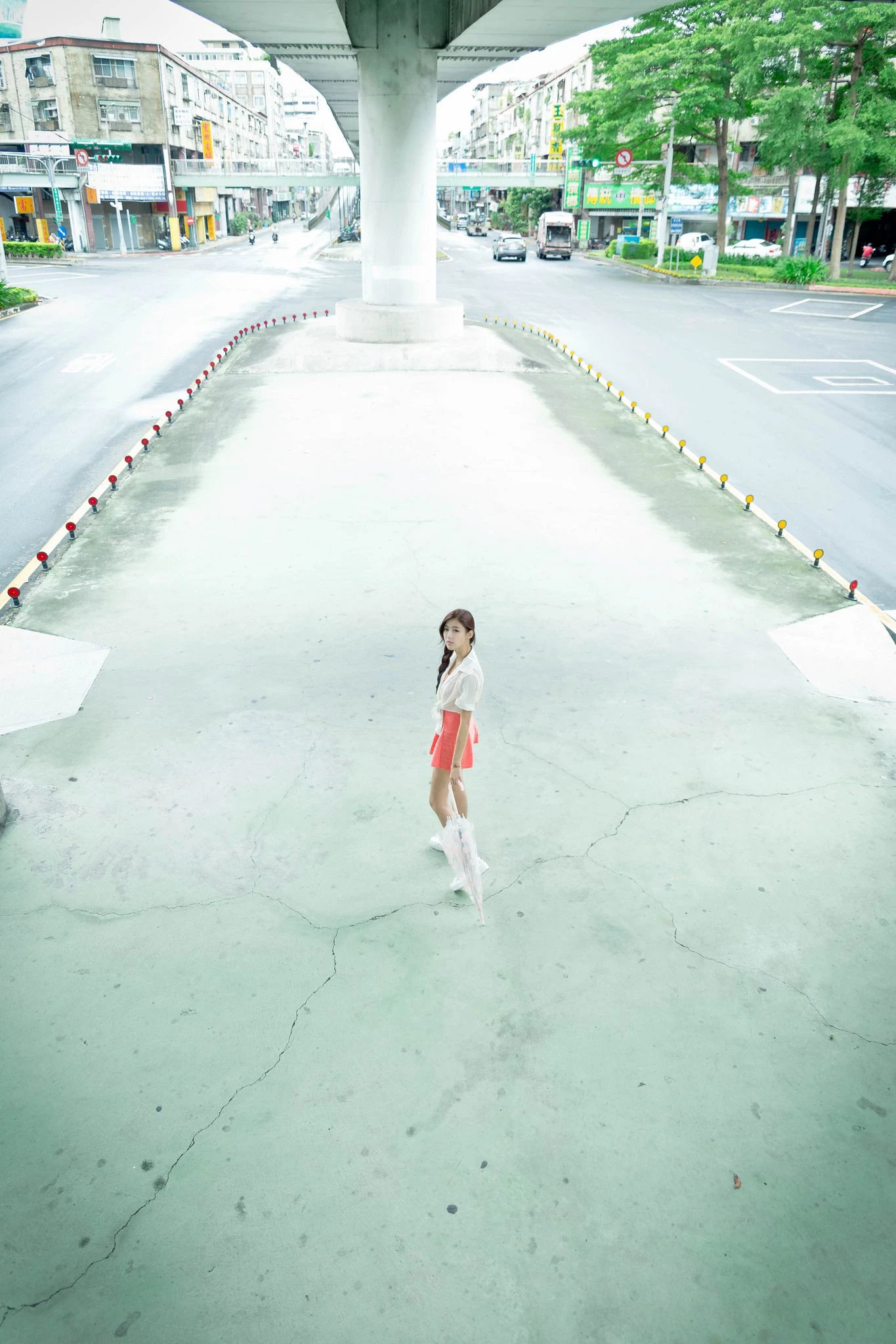30742051.webp