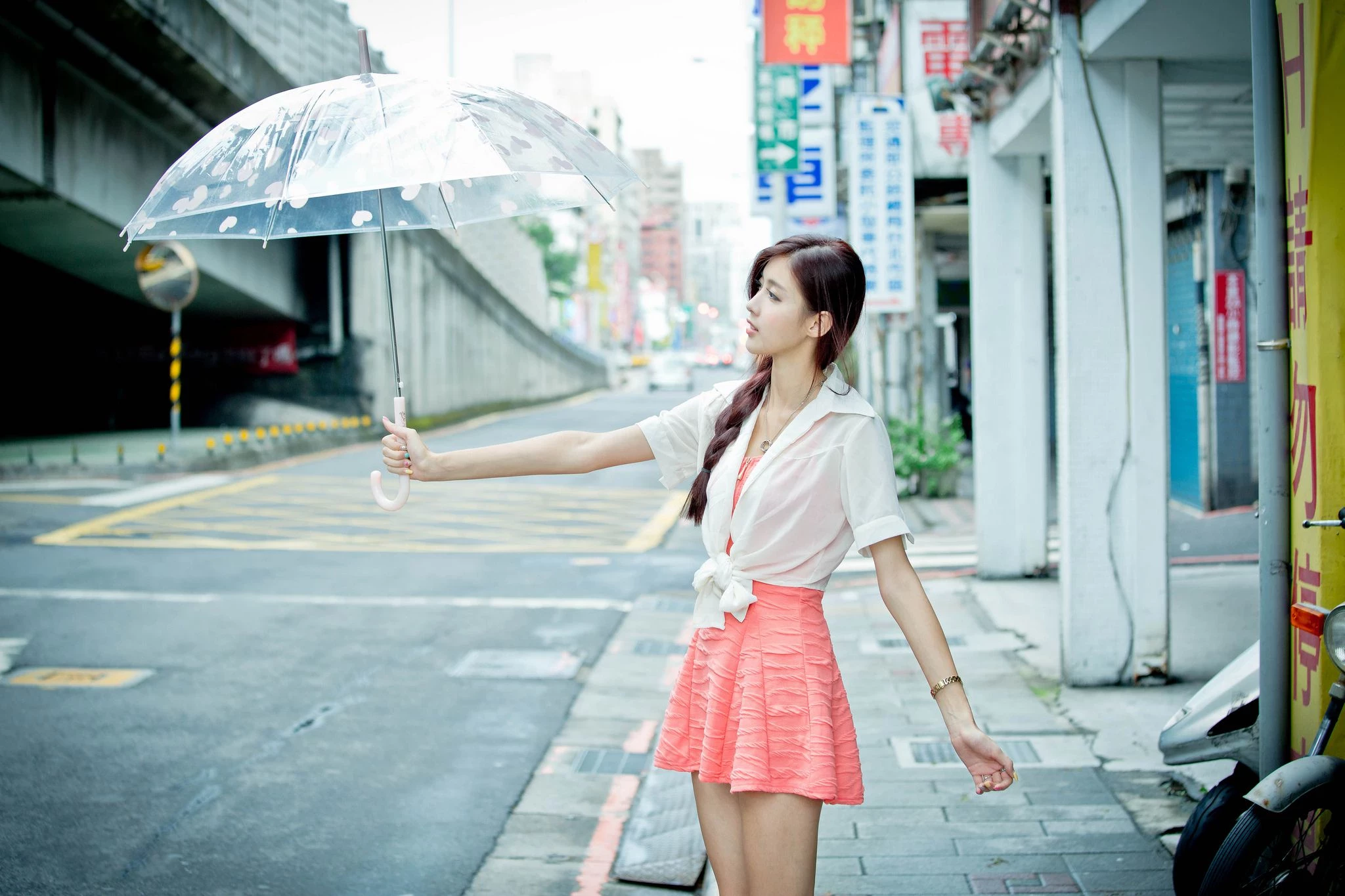 30742099.webp