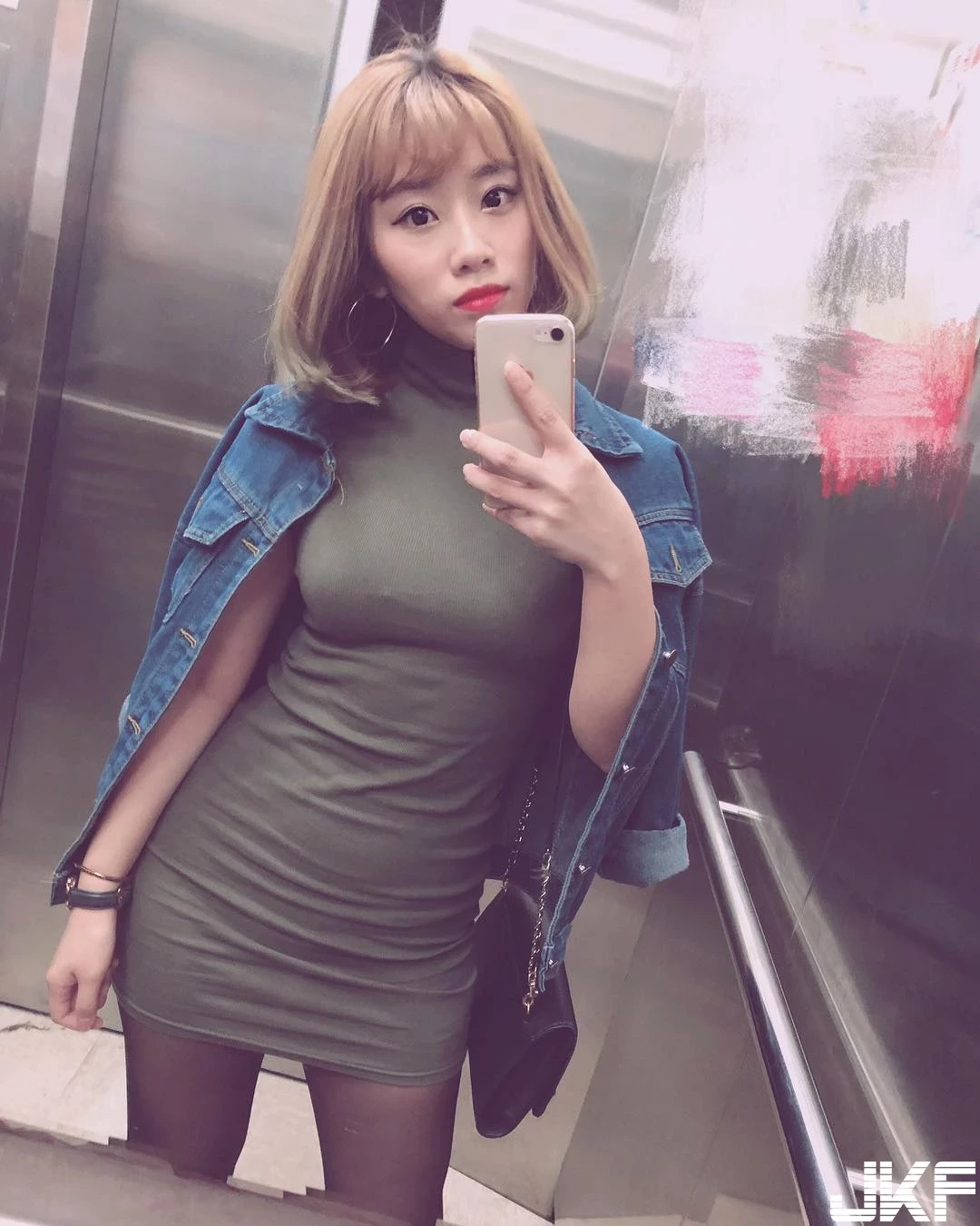 4857621.webp