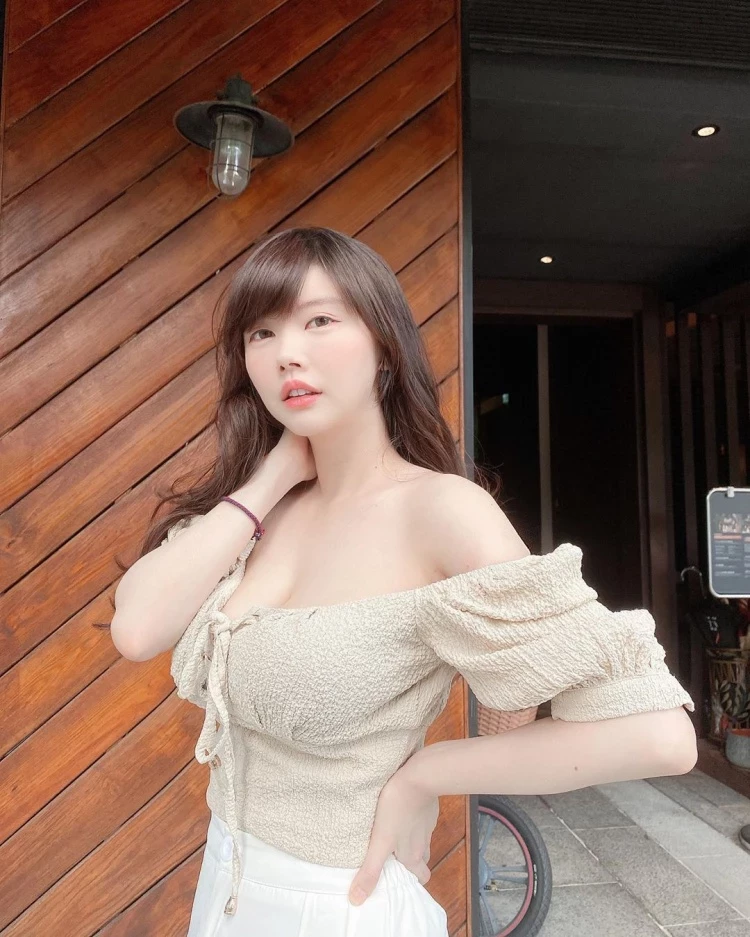 1736533.webp