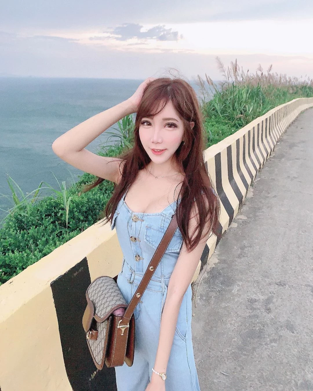 1740115.webp