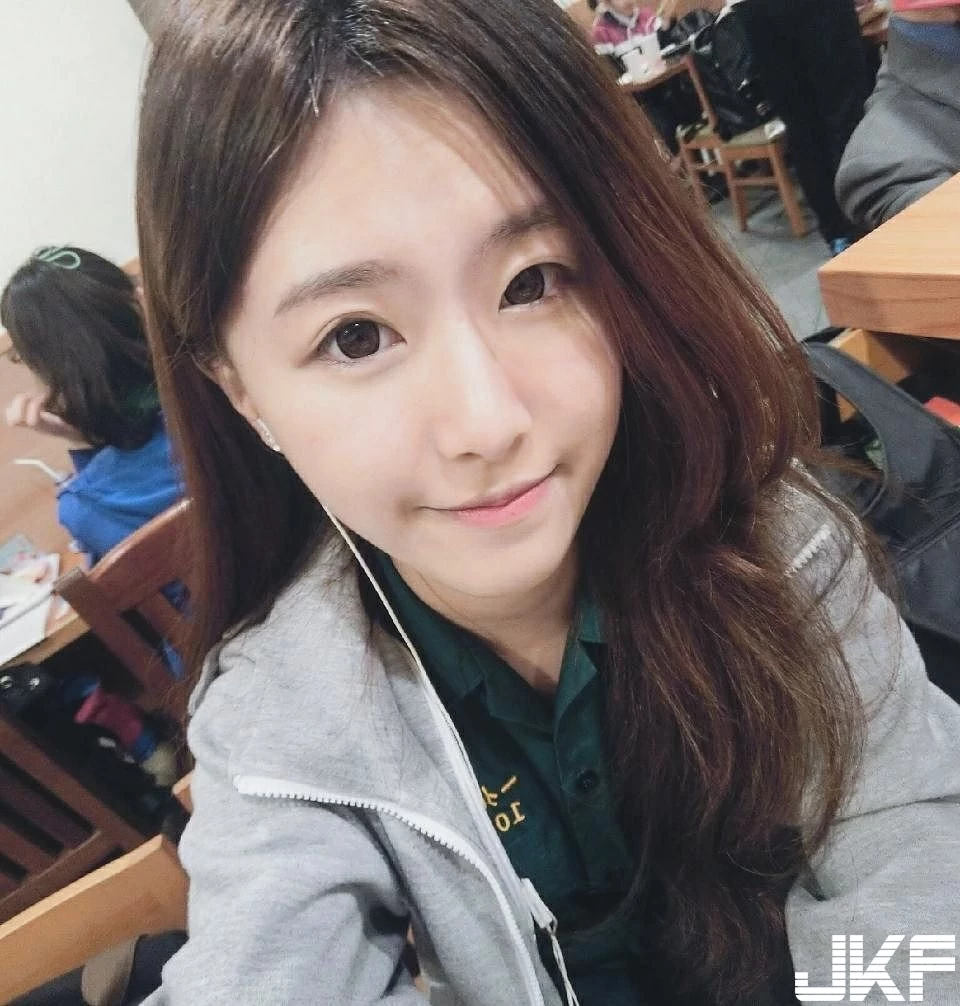 16818611.webp