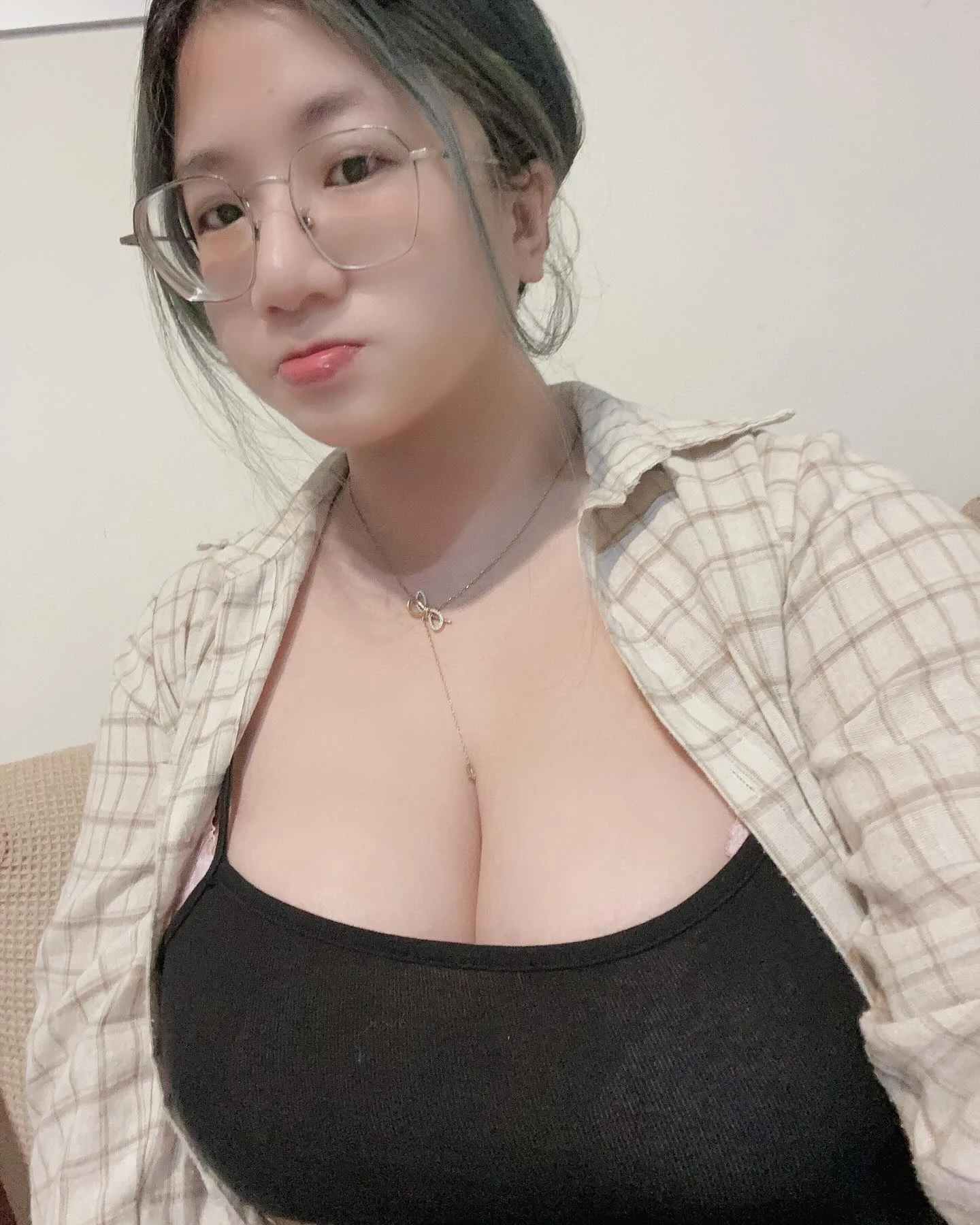 31832629.webp
