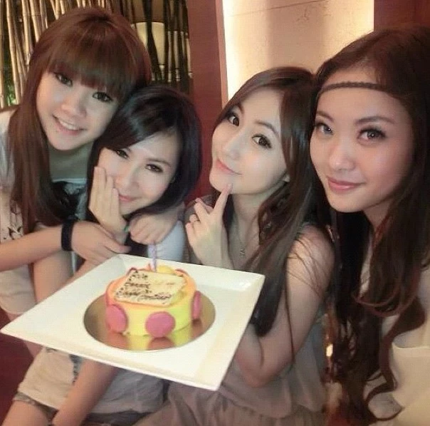 17127290.webp