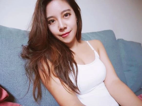 4572761.webp