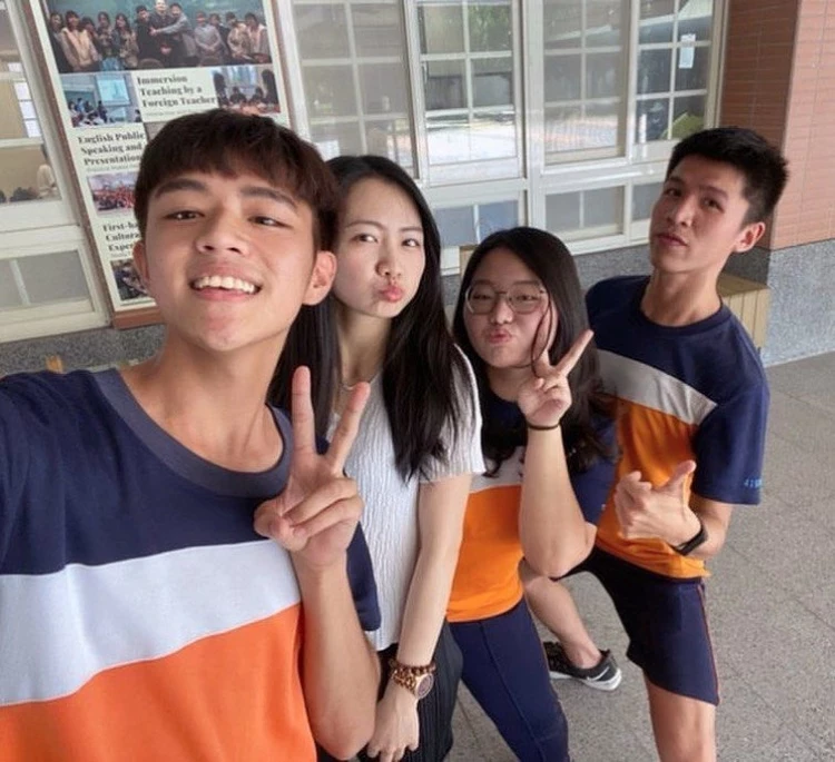 1743264.webp