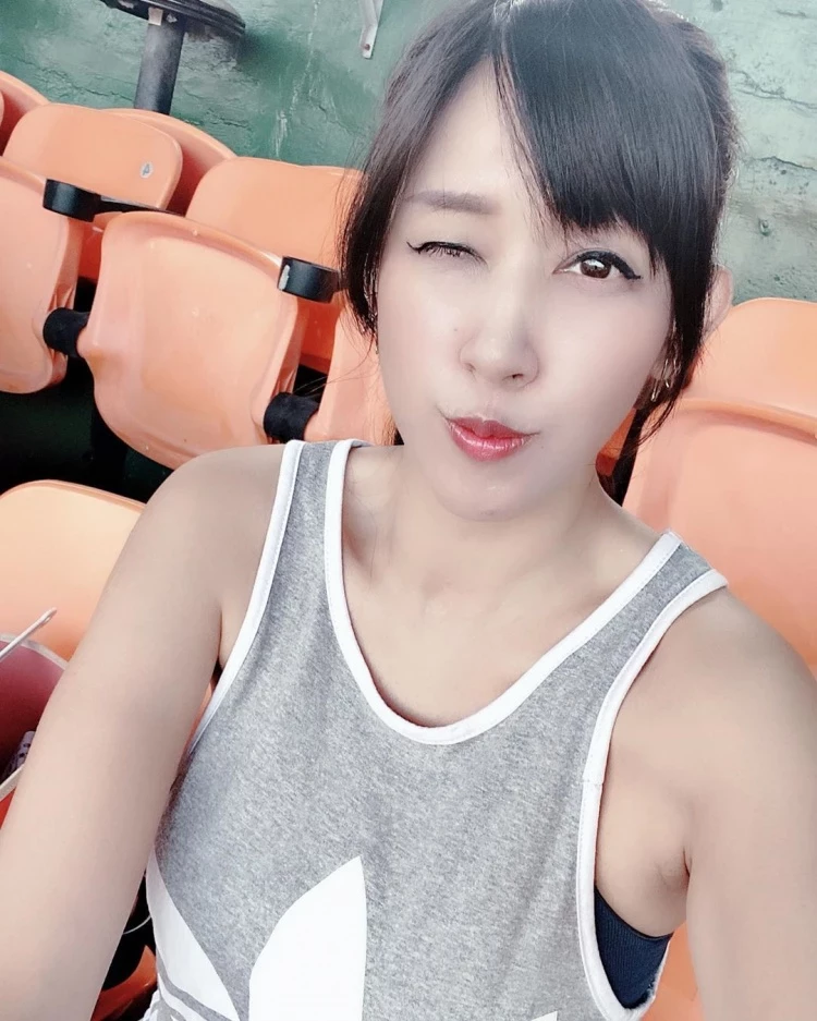 1743287.webp