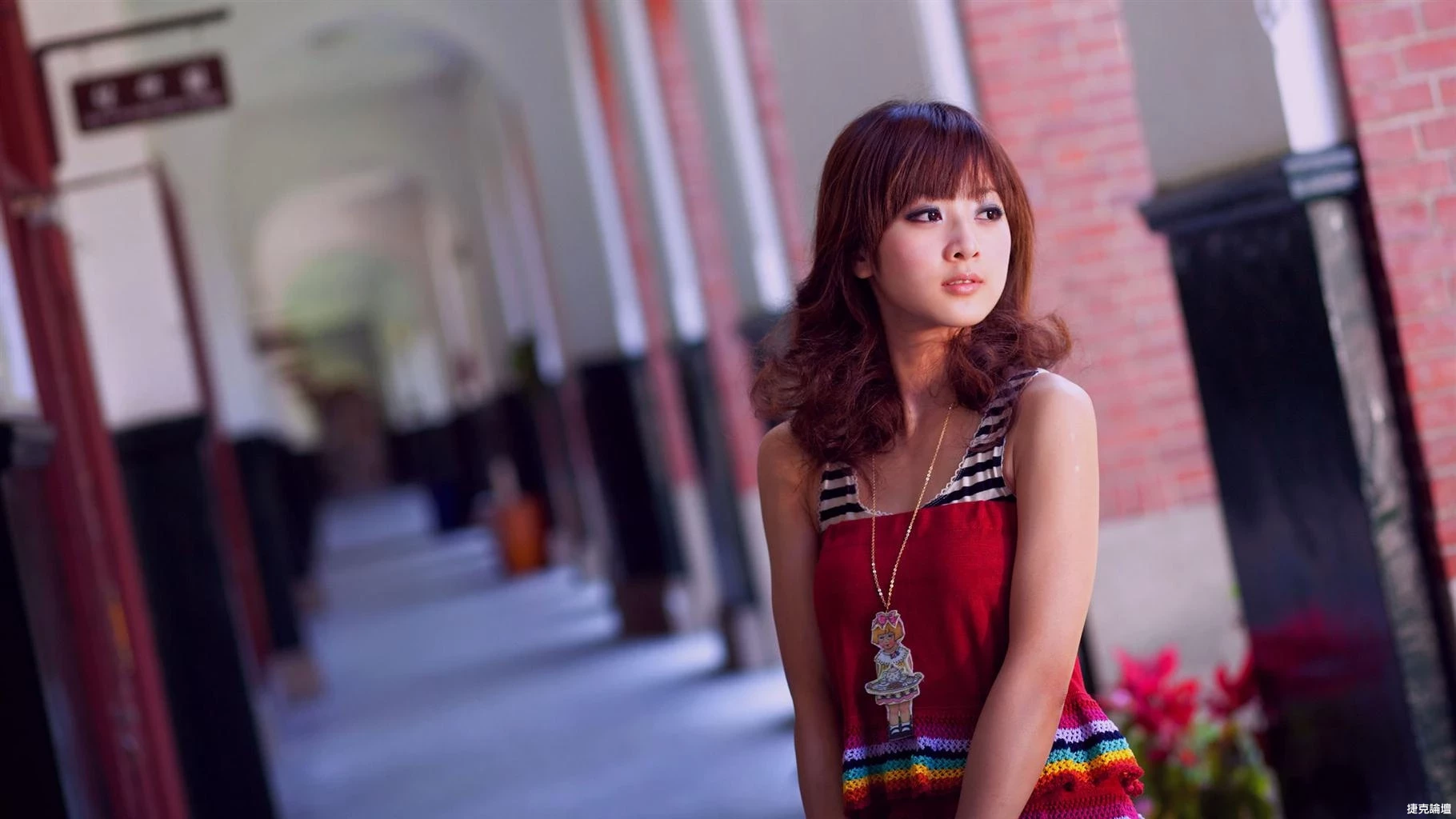 17615376.webp