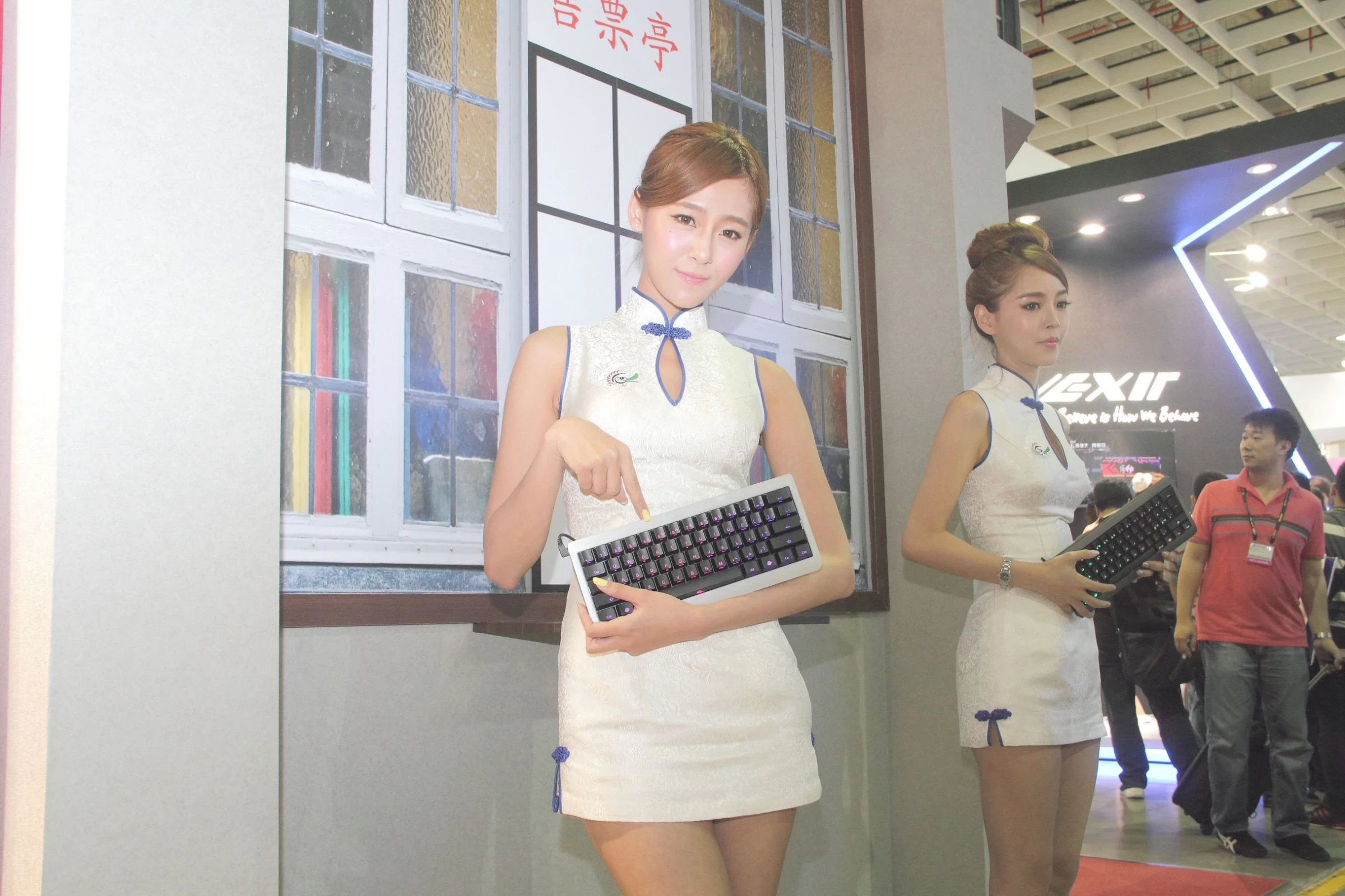 30751560.webp