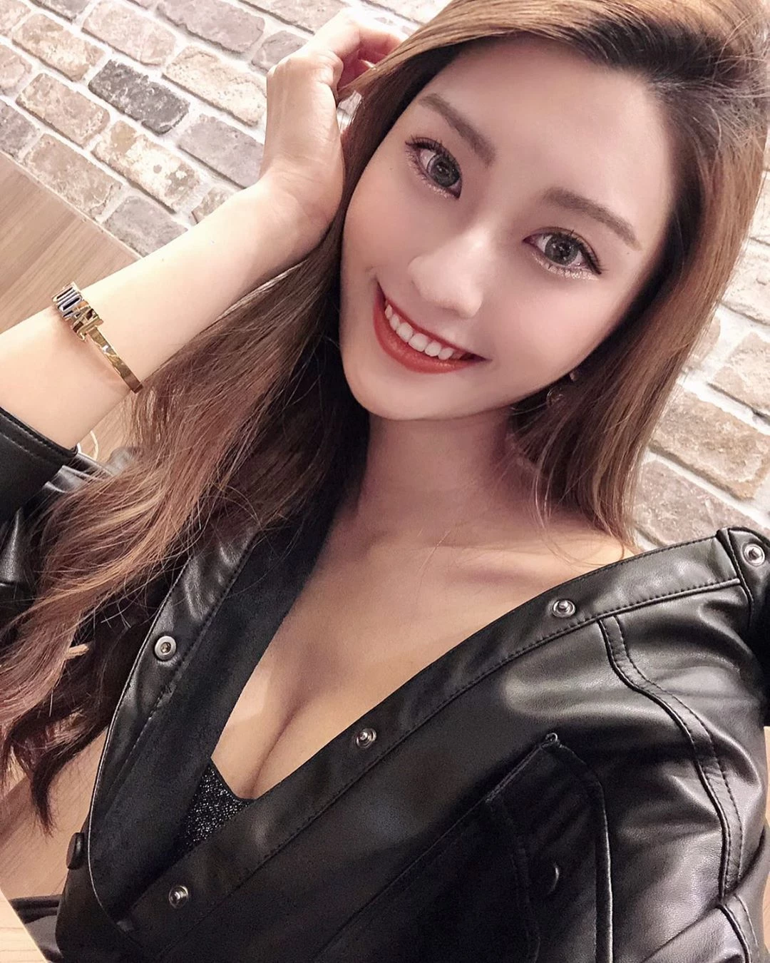 1746859.webp