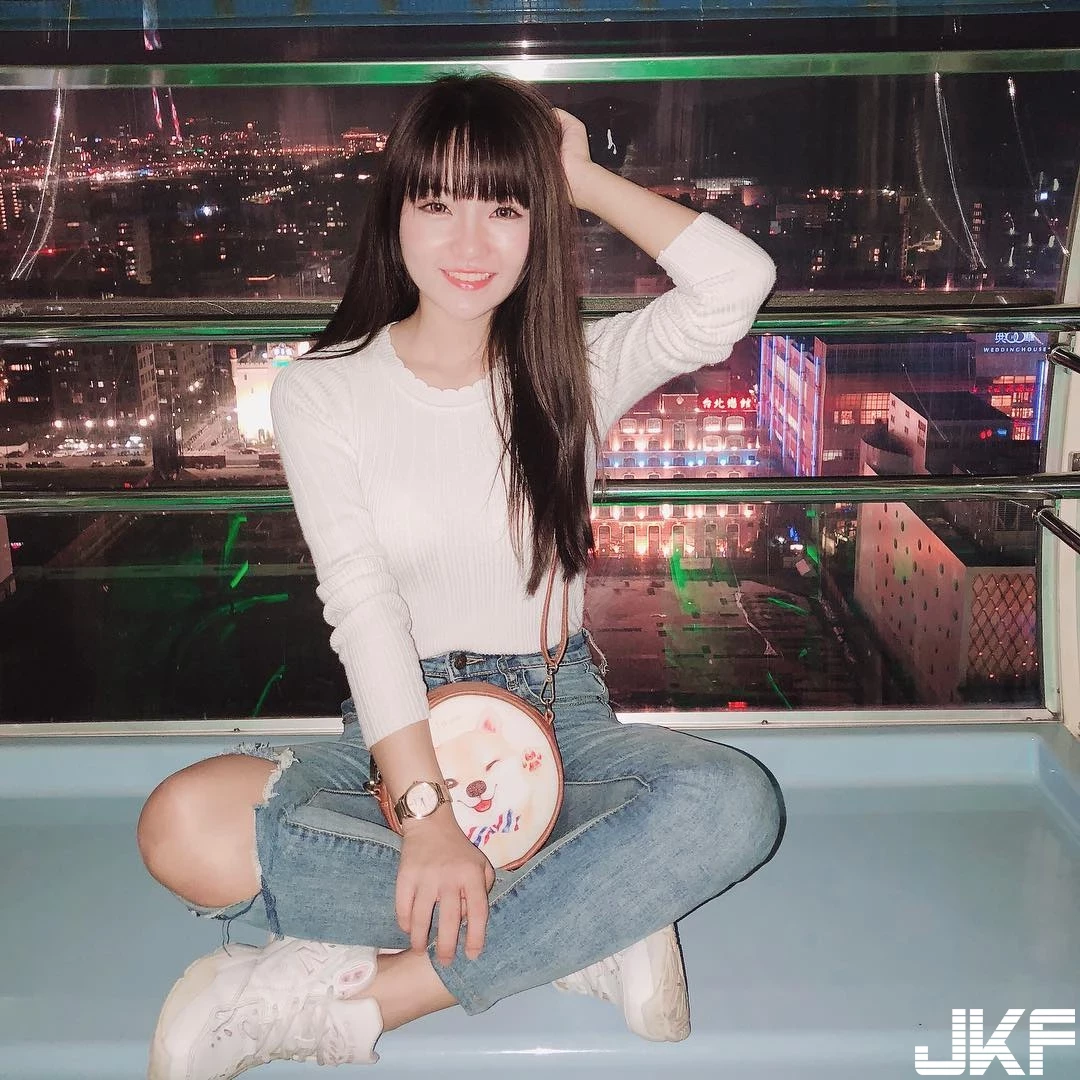 4566195.webp