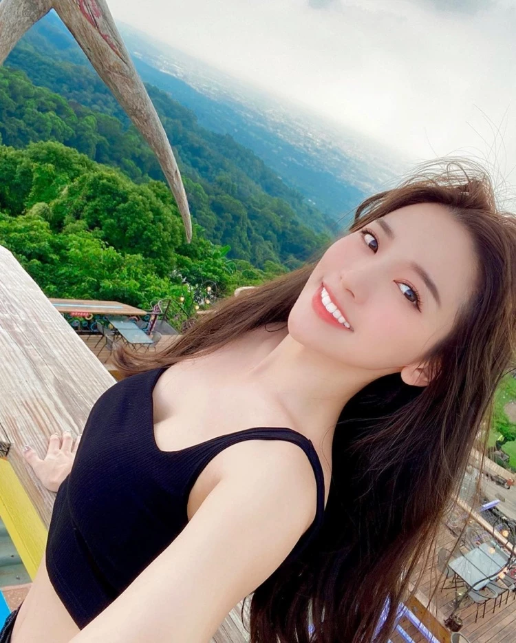 1751525.webp