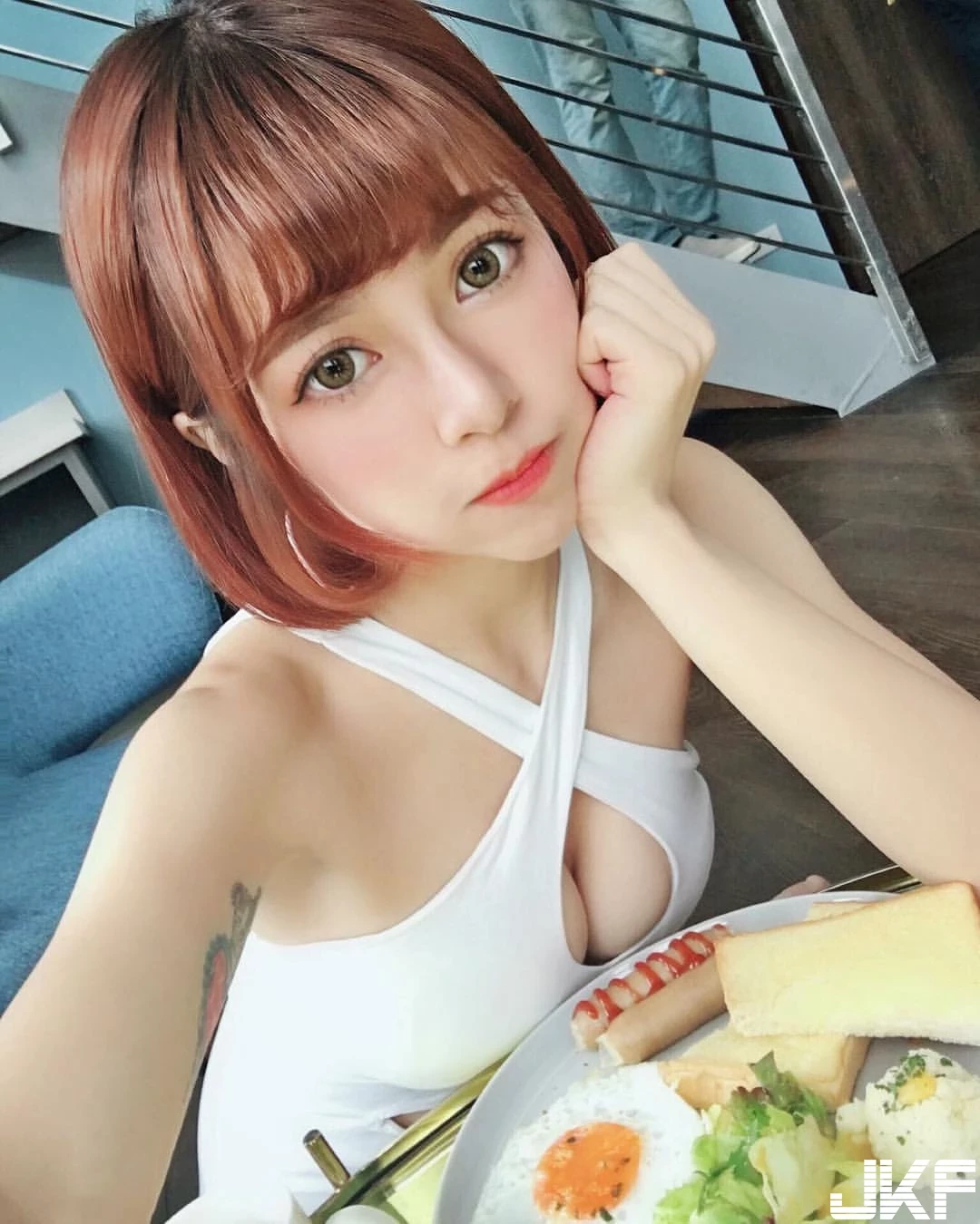 4786949.webp