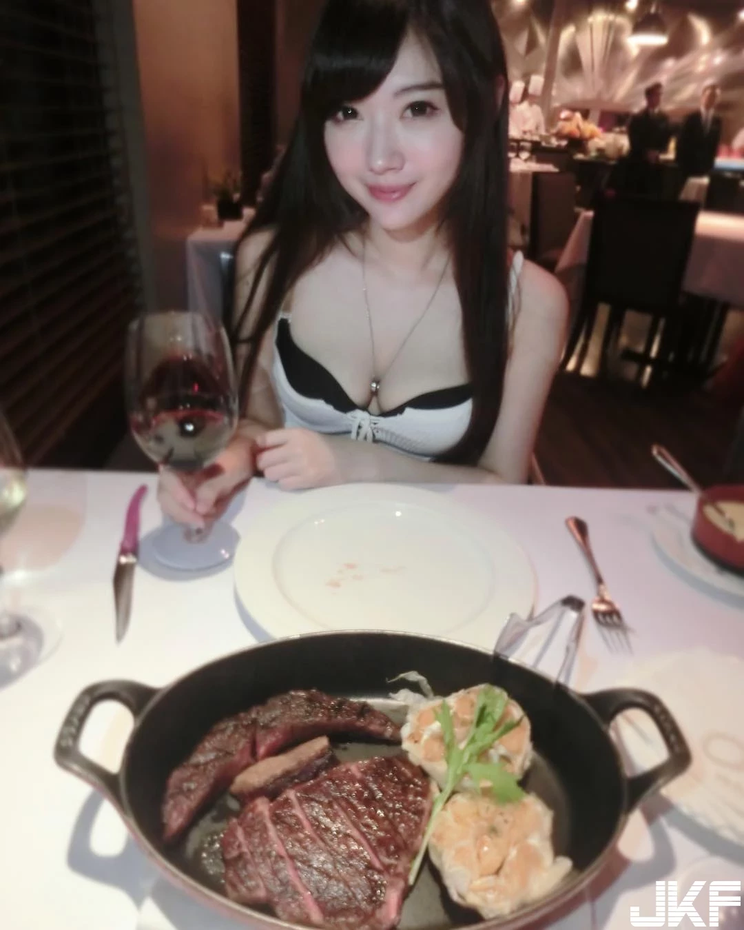 16801106.webp