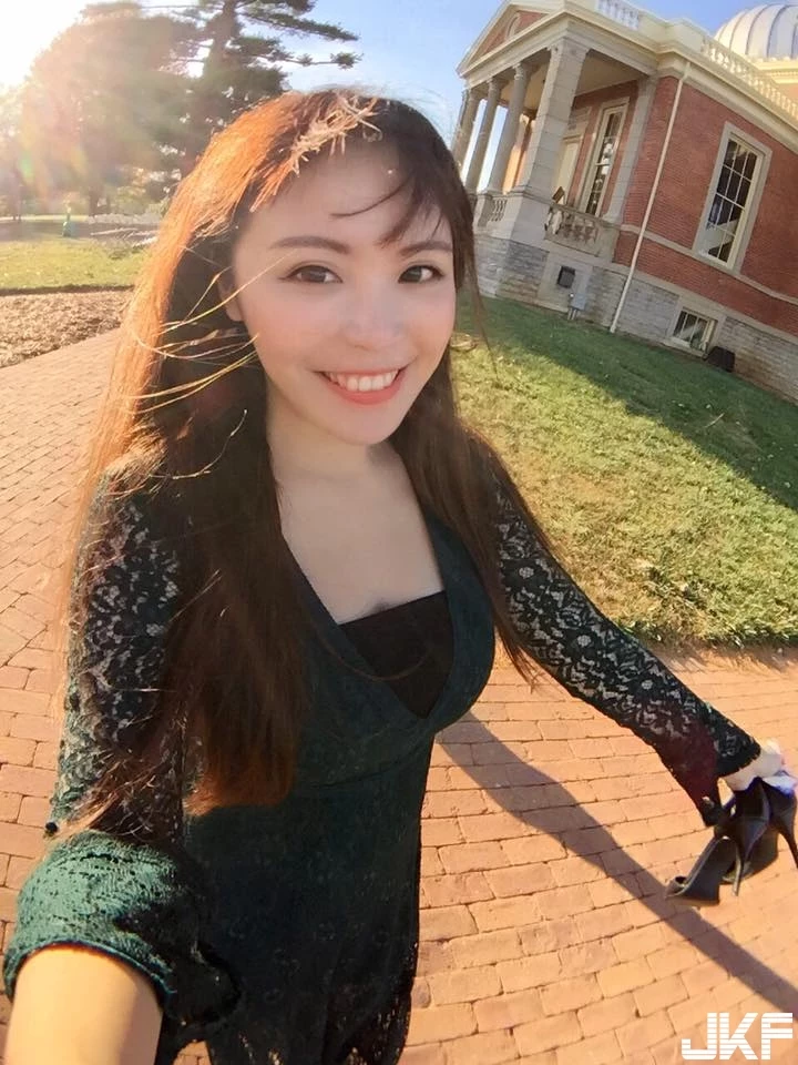 5042707.webp