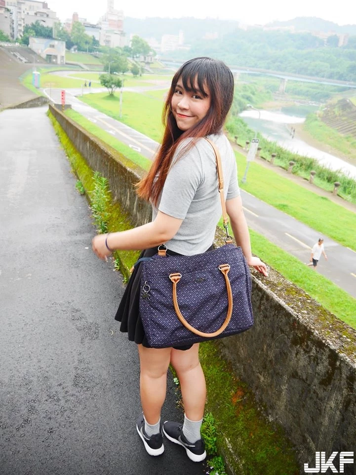 5042712.webp