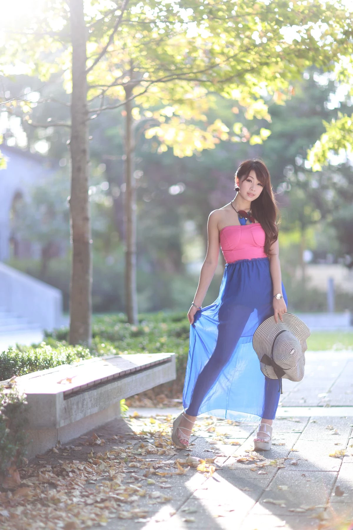 30751012.webp